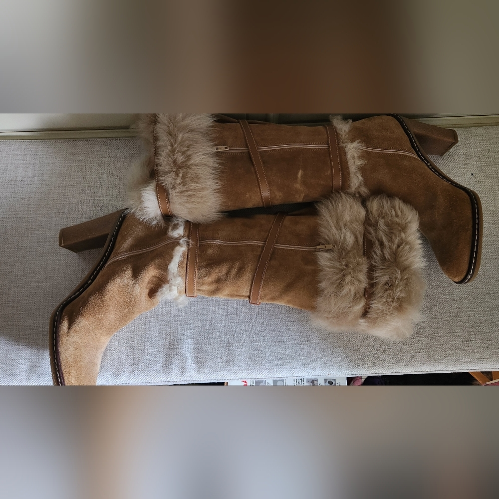 Coach Boots. Jessica, Suede with Fur Trim, Size 10B - Picture 4 of 4